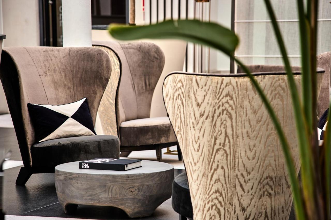 H15 Boutique Hotel, Warsaw, A Member Of Design Hotels ภายนอก รูปภาพ The interior of the hotel