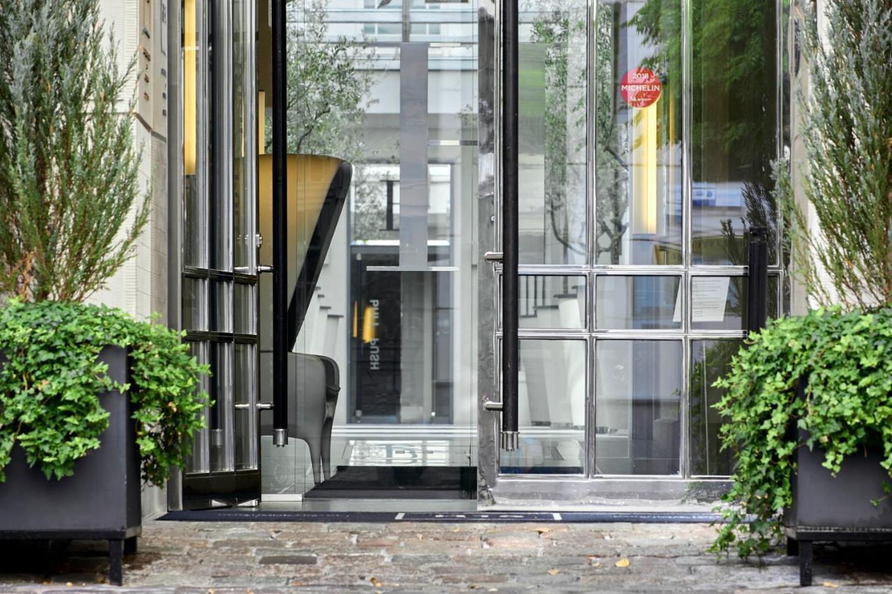 H15 Boutique Hotel, Warsaw, A Member Of Design Hotels ภายนอก รูปภาพ Entrance to the museum