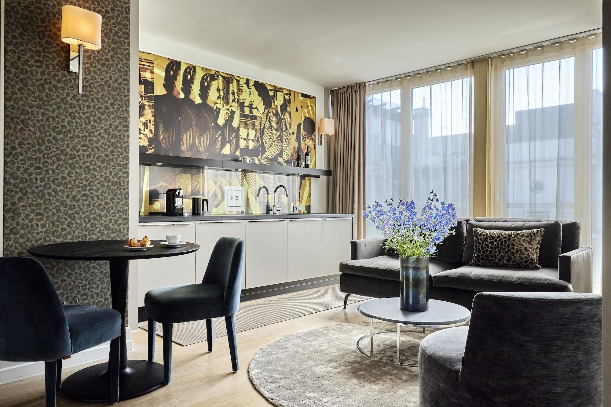 H15 Boutique Hotel, Warsaw, A Member Of Design Hotels ภายนอก รูปภาพ A suite at the Mandarin Oriental, Munich