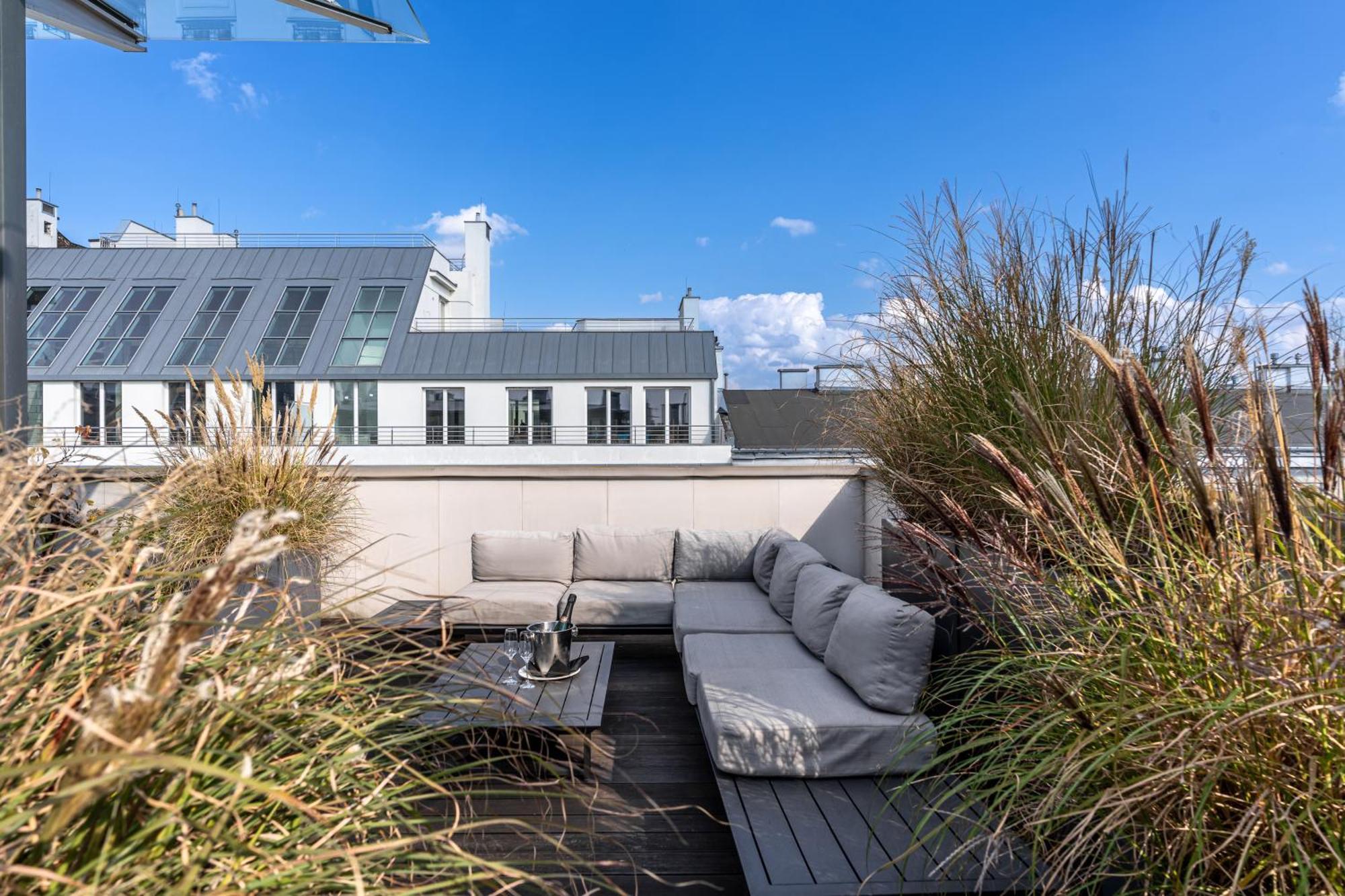 H15 Boutique Hotel, Warsaw, A Member Of Design Hotels ภายนอก รูปภาพ Rooftop terrace