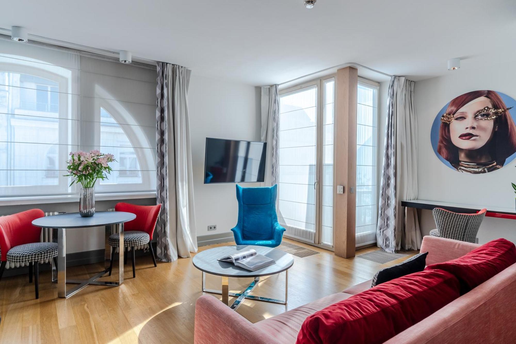 H15 Boutique Hotel, Warsaw, A Member Of Design Hotels ภายนอก รูปภาพ A typical apartment